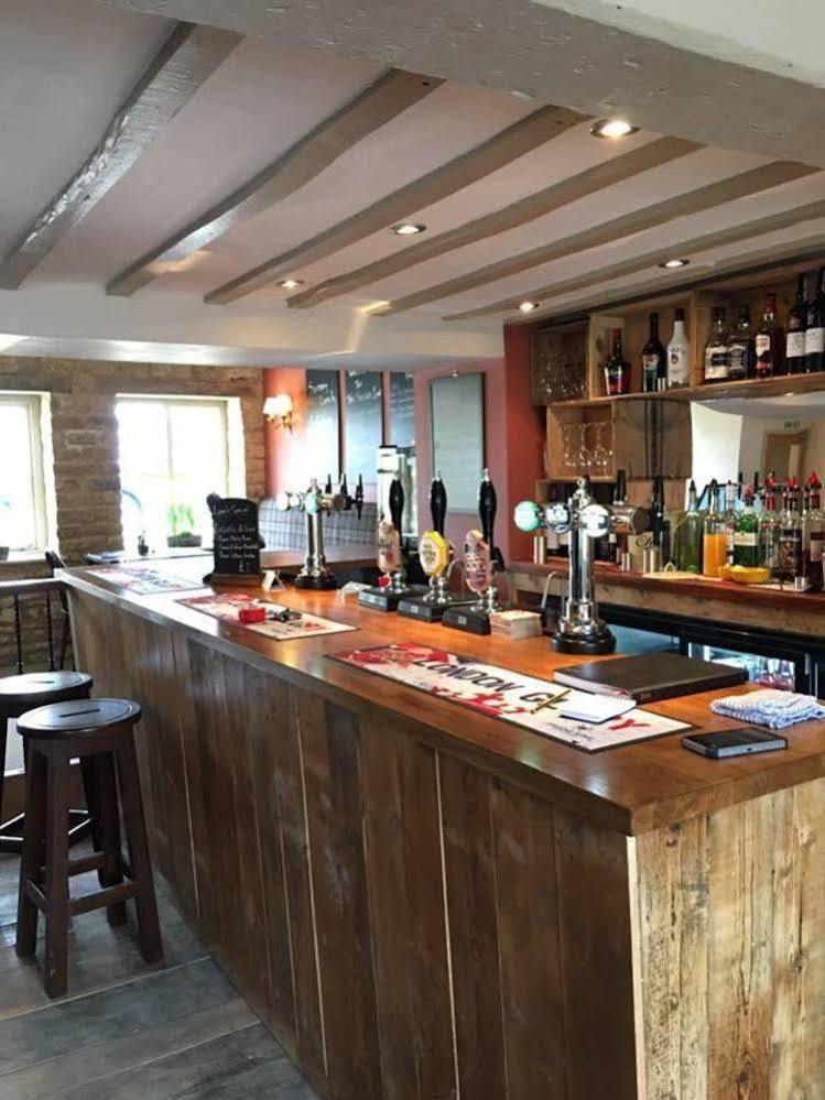 The Salford Inn Chipping Norton Exterior photo